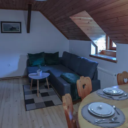 Mountain View - Pr' Potovcn'k Apartment Dovje