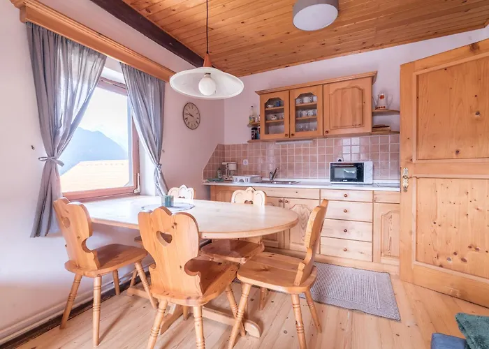 Mountain View - Pr' Potovcn'k Dovje